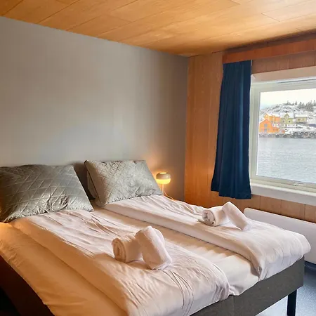 Гостевой дом Notnes Midnattsol 3*