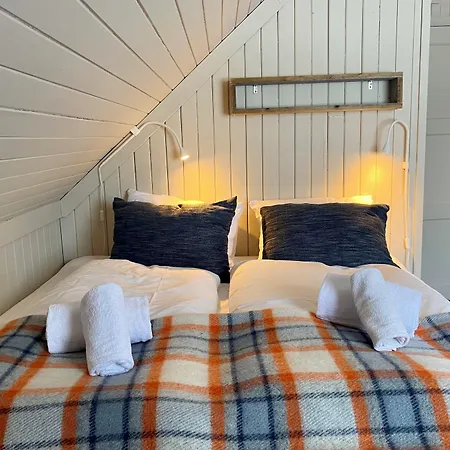 Notnes Midnattsol Vendégház