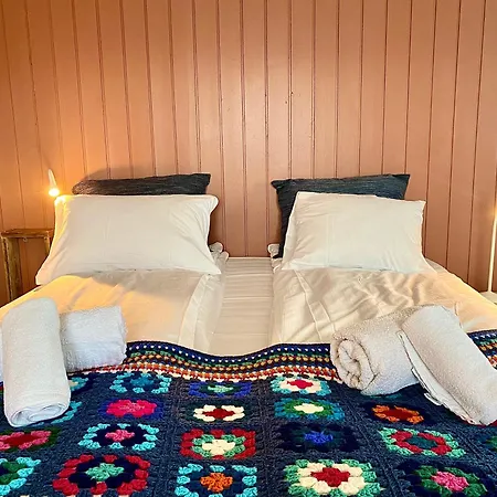 Notnes Midnattsol Guest house *